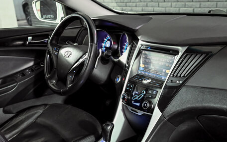 Hyundai Sonata VI, 2010 год, 1 300 000 рублей, 15 фотография