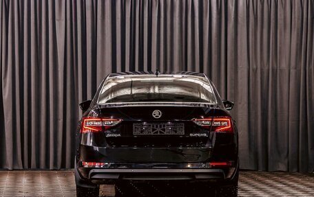 Skoda Superb III рестайлинг, 2018 год, 1 835 000 рублей, 5 фотография