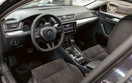 Skoda Superb III рестайлинг, 2018 год, 1 835 000 рублей, 13 фотография