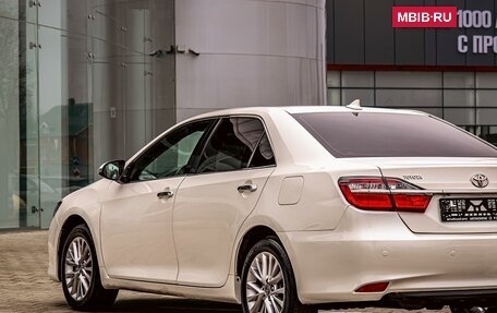 Toyota Camry, 2018 год, 2 255 000 рублей, 9 фотография