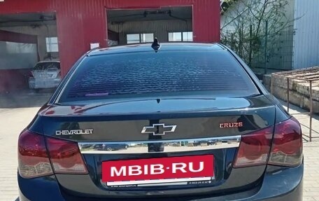 Chevrolet Cruze II, 2011 год, 800 000 рублей, 3 фотография