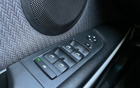 BMW 3 серия, 2011 год, 1 182 000 рублей, 18 фотография