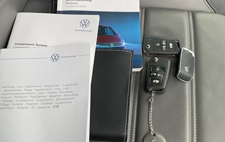 Volkswagen Multivan T6 рестайлинг, 2020 год, 7 100 000 рублей, 15 фотография