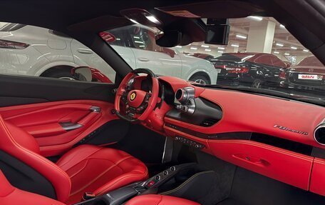 Ferrari F8, 2023 год, 24 990 000 рублей, 13 фотография