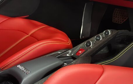 Ferrari F8, 2023 год, 24 990 000 рублей, 16 фотография