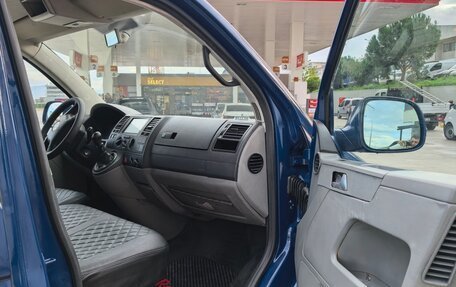 Volkswagen Transporter T5 рестайлинг, 2004 год, 1 280 000 рублей, 3 фотография