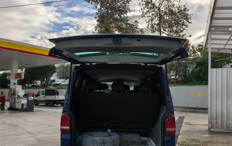 Volkswagen Transporter T5 рестайлинг, 2004 год, 1 280 000 рублей, 21 фотография