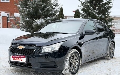 Chevrolet Cruze II, 2011 год, 659 000 рублей, 3 фотография