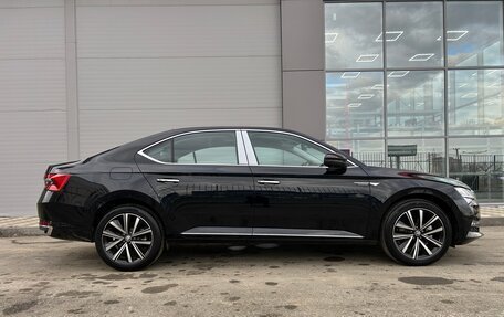Skoda Superb III рестайлинг, 2025 год, 3 160 000 рублей, 9 фотография