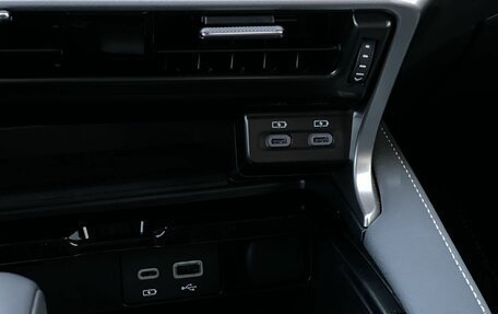 Lexus RX IV рестайлинг, 2025 год, 9 390 000 рублей, 30 фотография