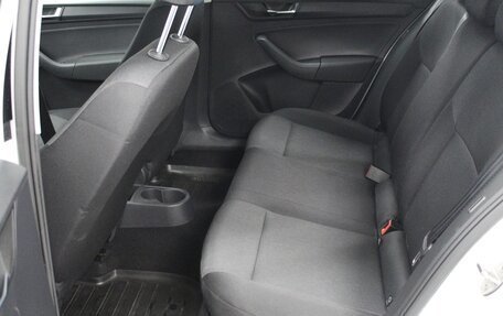 Skoda Rapid I, 2018 год, 1 420 000 рублей, 10 фотография