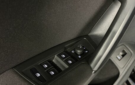 Volkswagen Tiguan II, 2019 год, 2 650 000 рублей, 16 фотография