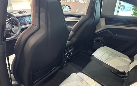 Porsche Cayenne III, 2025 год, 19 490 000 рублей, 11 фотография