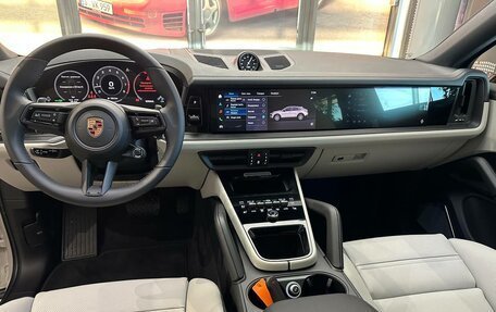 Porsche Cayenne III, 2025 год, 19 490 000 рублей, 9 фотография