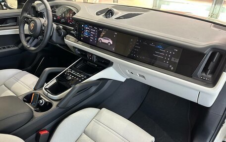 Porsche Cayenne III, 2025 год, 19 490 000 рублей, 10 фотография
