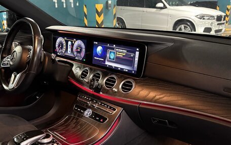 Mercedes-Benz E-Класс, 2019 год, 5 250 000 рублей, 10 фотография