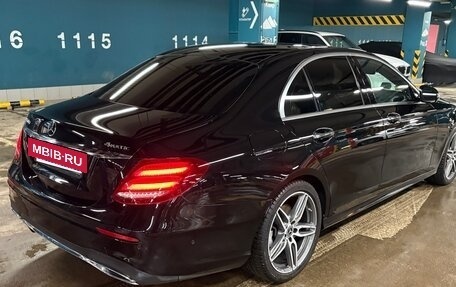 Mercedes-Benz E-Класс, 2019 год, 5 250 000 рублей, 11 фотография