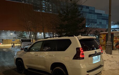 Toyota Land Cruiser Prado 150 рестайлинг 2, 2021 год, 6 500 000 рублей, 2 фотография