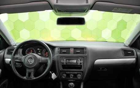 Volkswagen Jetta VI, 2012 год, 1 000 000 рублей, 13 фотография