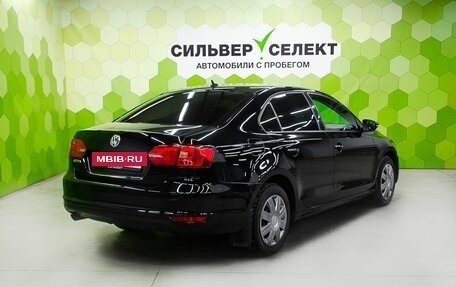 Volkswagen Jetta VI, 2012 год, 1 000 000 рублей, 2 фотография