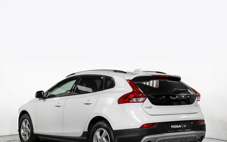 Volvo V40 Cross Country I, 2018 год, 1 695 000 рублей, 7 фотография