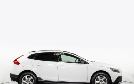 Volvo V40 Cross Country I, 2018 год, 1 695 000 рублей, 4 фотография