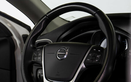 Volvo V40 Cross Country I, 2018 год, 1 695 000 рублей, 13 фотография