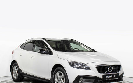 Volvo V40 Cross Country I, 2018 год, 1 695 000 рублей, 3 фотография