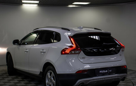 Volvo V40 Cross Country I, 2018 год, 1 695 000 рублей, 22 фотография