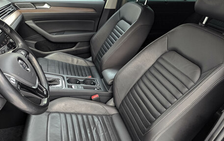 Volkswagen Passat B8 рестайлинг, 2018 год, 2 925 000 рублей, 20 фотография