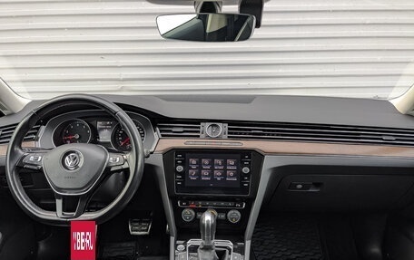 Volkswagen Passat B8 рестайлинг, 2018 год, 2 925 000 рублей, 14 фотография