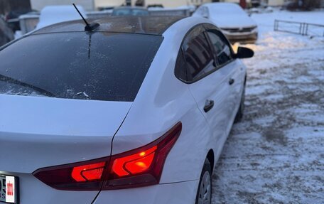 Hyundai Solaris II рестайлинг, 2019 год, 1 400 000 рублей, 8 фотография