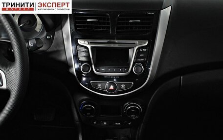 Hyundai Solaris II рестайлинг, 2015 год, 1 157 000 рублей, 11 фотография