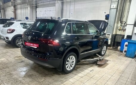 Volkswagen Tiguan II, 2017 год, 2 170 000 рублей, 2 фотография