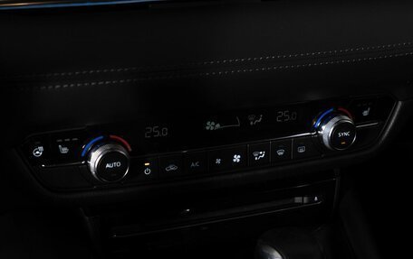 Mazda 6, 2019 год, 2 060 000 рублей, 12 фотография