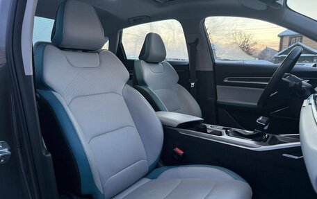 Geely Emgrand, 2023 год, 1 570 000 рублей, 28 фотография