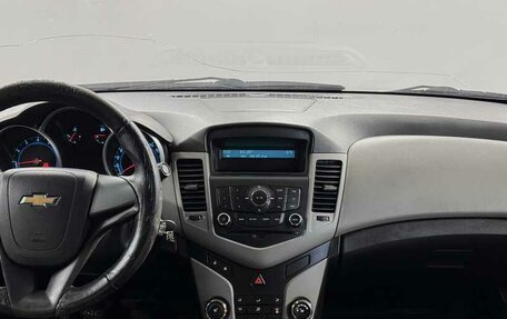 Chevrolet Cruze II, 2011 год, 550 000 рублей, 5 фотография