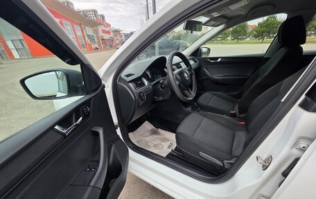 Skoda Rapid I, 2018 год, 890 000 рублей, 5 фотография