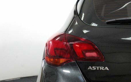 Opel Astra J, 2010 год, 599 000 рублей, 19 фотография