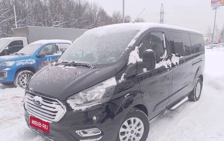 Ford Tourneo Custom I рестайлинг, 2018 год, 3 350 000 рублей, 1 фотография