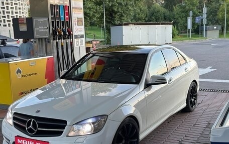 Mercedes-Benz C-Класс, 2010 год, 1 400 000 рублей, 1 фотография