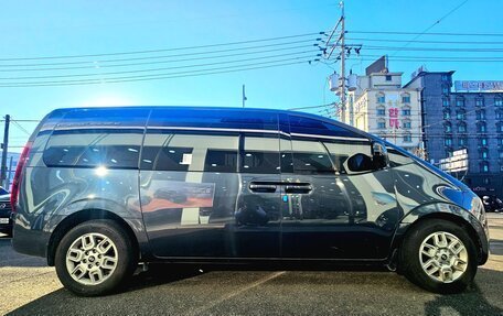 Hyundai Staria, 2024 год, 4 100 013 рублей, 9 фотография