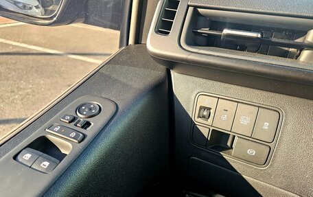 Hyundai Staria, 2024 год, 4 100 013 рублей, 12 фотография