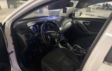 Hyundai Elantra V, 2015 год, 620 000 рублей, 6 фотография