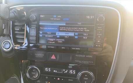 Mitsubishi Outlander III рестайлинг 3, 2013 год, 1 400 000 рублей, 12 фотография