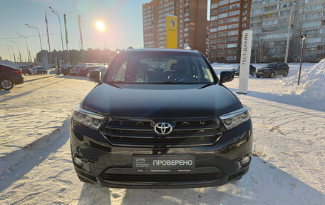 Toyota Highlander III, 2011 год, 2 490 000 рублей, 2 фотография
