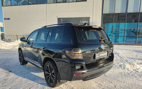 Toyota Highlander III, 2011 год, 2 490 000 рублей, 7 фотография