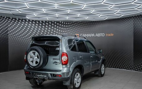 Chevrolet Niva I рестайлинг, 2017 год, 674 000 рублей, 2 фотография