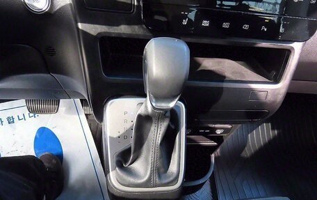 Hyundai Staria, 2025 год, 4 090 013 рублей, 15 фотография