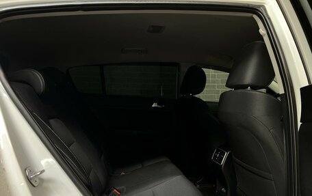 KIA Sportage IV рестайлинг, 2020 год, 2 355 000 рублей, 10 фотография